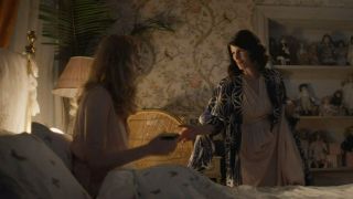 Hannah Dodd and Jemima Rooper in Flowers in the Attic: The Origin
