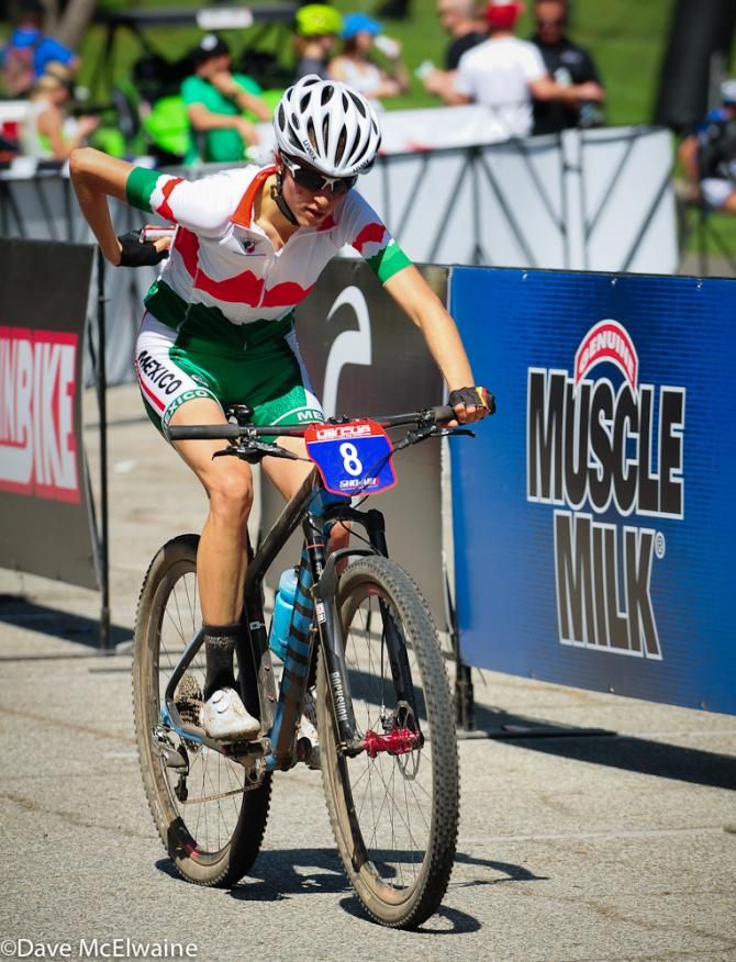 Daniela Campuzano (Mexico National Team) with one lap to go