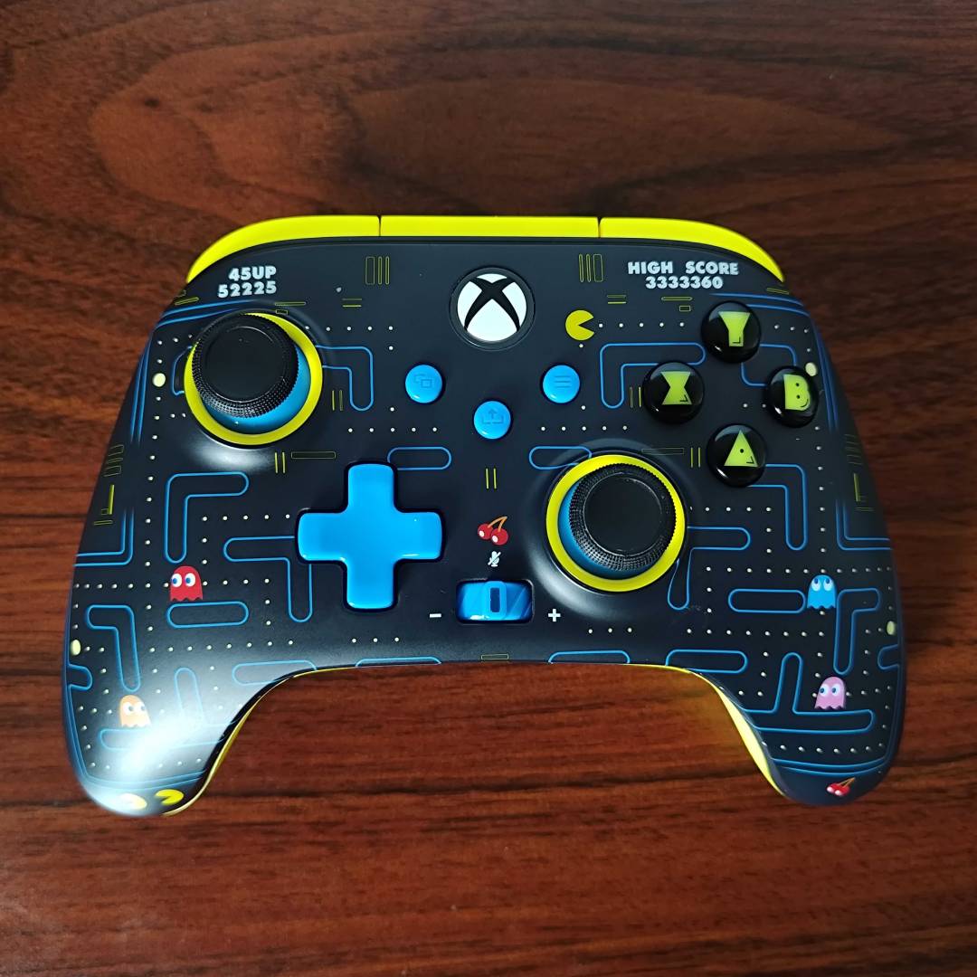  I thought I was done with traditional Xbox controllers, but this Pac-Man gamepad reeled me back in