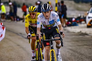 Tour de France 2021 - 108th Edition - 11th stage Sorgues - Malaucene 198,9 km - 07/07/2021 - Jonas Vingegaard (DEN - Jumbo - Visma) - Tadej Pogacar (SLO - UAE Team Emirates) - photo Luca Bettini/BettiniPhotoÂ©2021