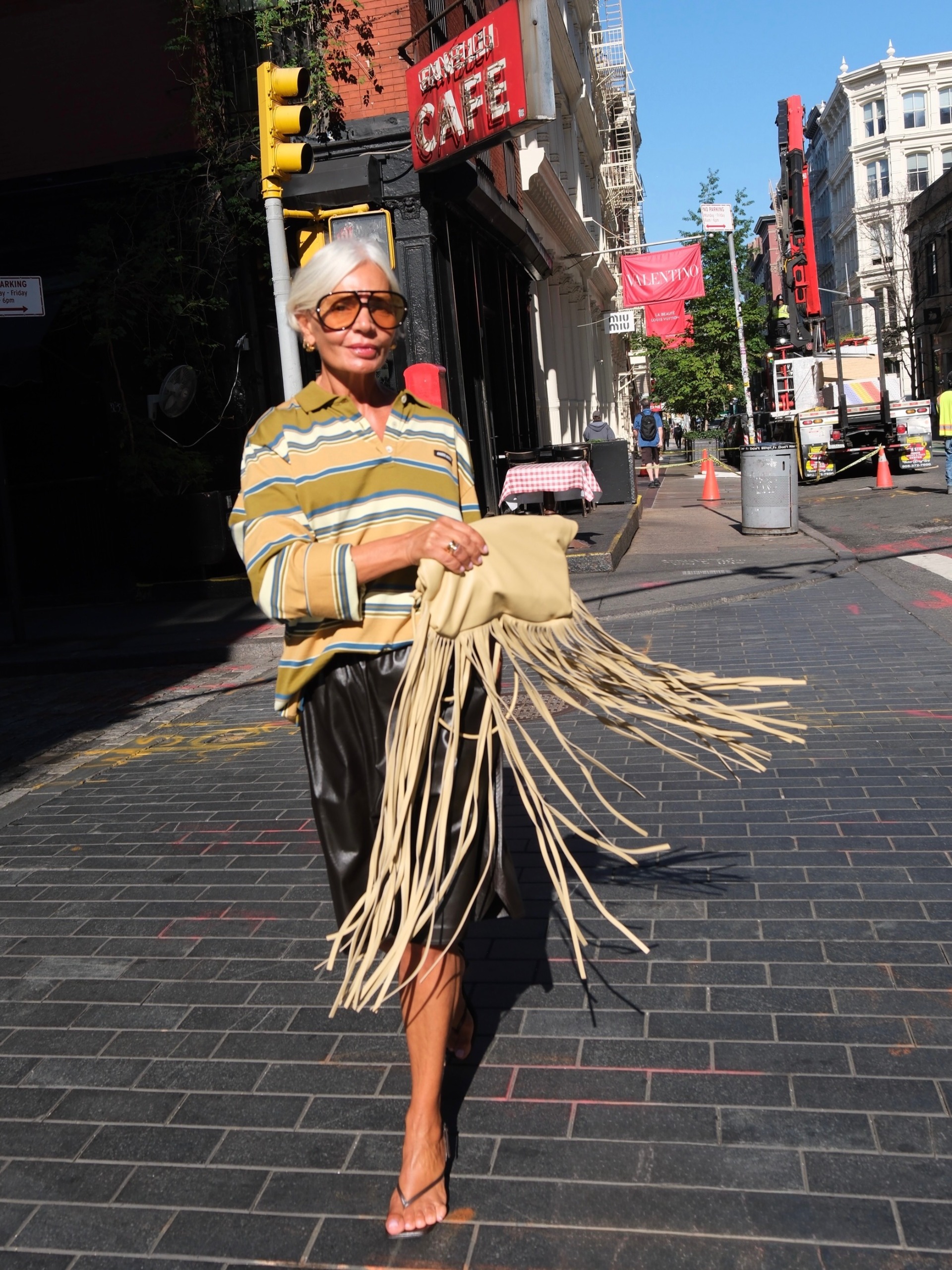 Woman wearing a fall outfit idea.