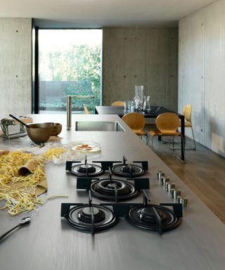 Chef's kitchen ideas with luxury appliances