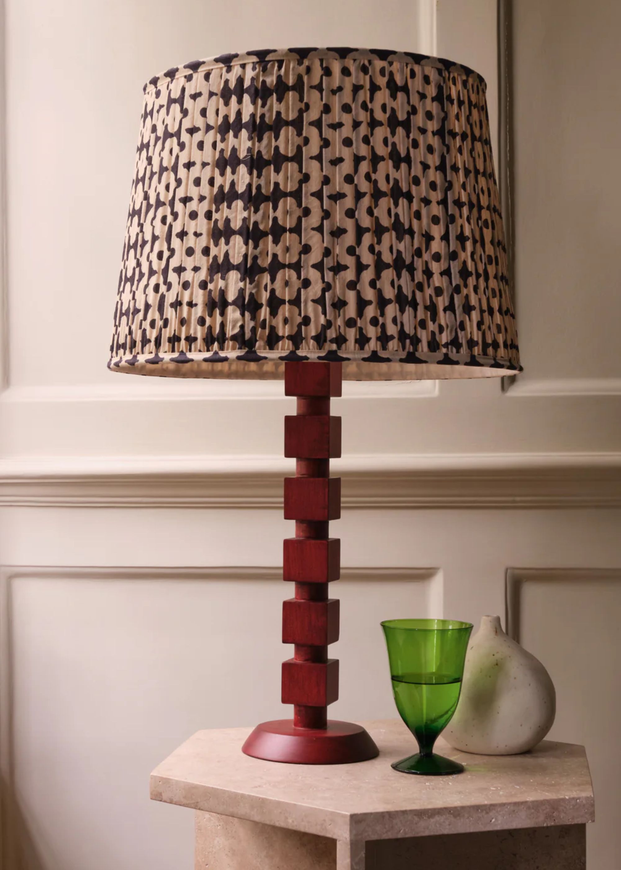 Oka , Huxley Table Lamp 