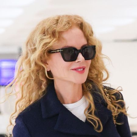 Sydney, AUSTRALIA Nicole Kidman leaves Sydney after a short visit where it rumoured she is selling her Sydney property, dripping in Chanel clothing wearing a Navy Chanel Blazer and matching handbag and Chanel sunglasses at Sydney Airport, Sydney, Australia.Pictured: Nicole KidmanBACKGRID USA 11 FEBRUARY 2026 BYLINE MUST READ: KHAP / BACKGRIDUSA: +1 310 798 9111 / usasales@backgrid.comUK: +44 208 344 2007 / uksales@backgrid.com*UK Clients - Pictures Containing ChildrenPlease Pixelate Face Prior To Publication*
