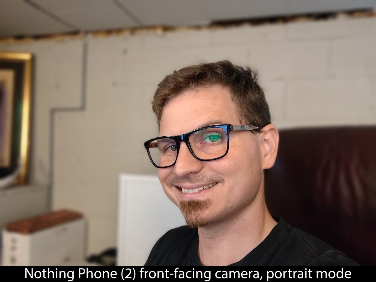 Nothing Phone (2) front-facing camera sample