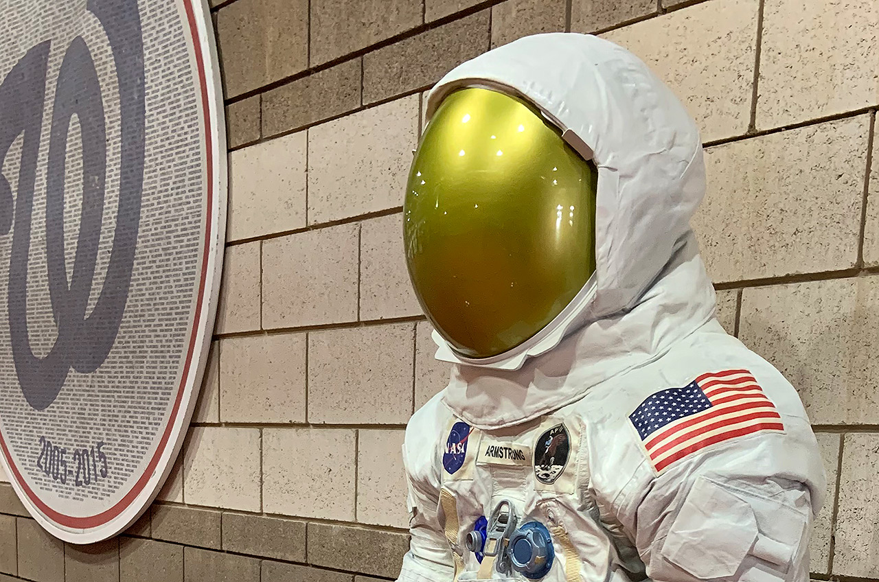 Astros unveil new astronaut sculpture at Minute Maid Park in Houston