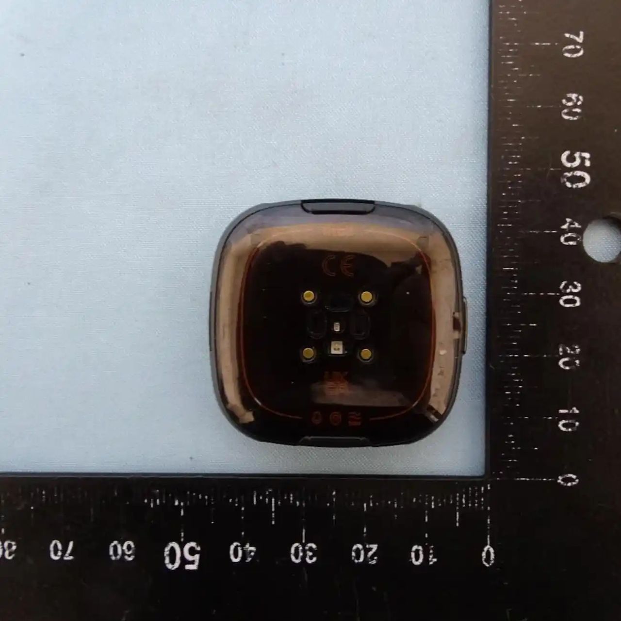 Fitbit Versa 4 leak sensors