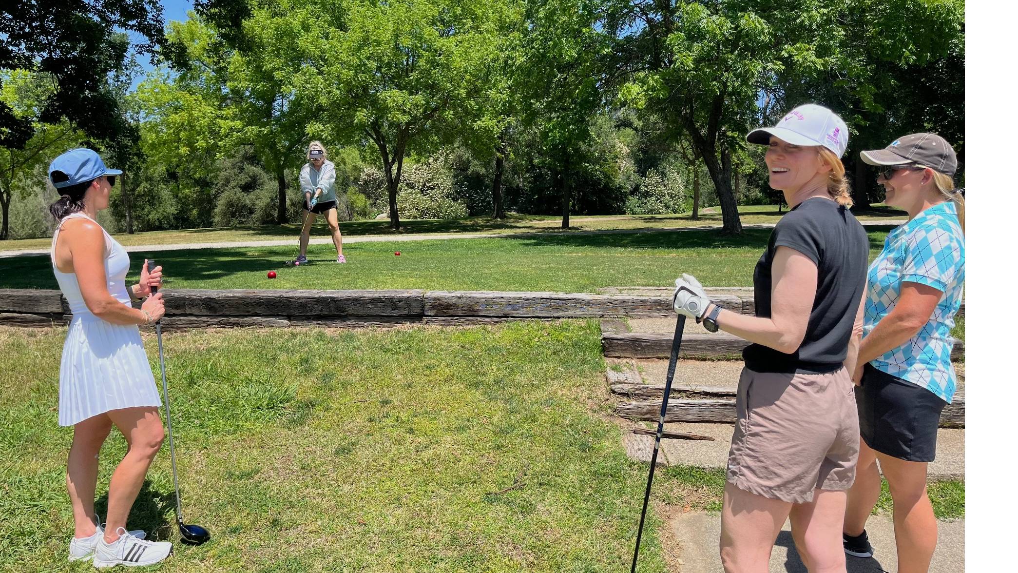 Female golfers enjoying themselves