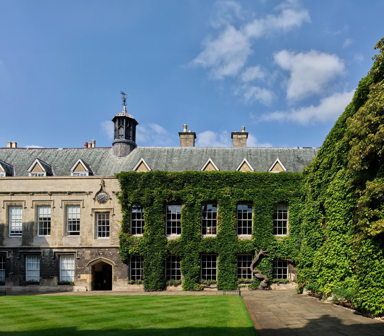 Fig 1: The north range of the entrance court to Lincoln College, Oxford. The creeper-clad top floor to the right originally housed the chapel. ©Paul Highnam for Country Life