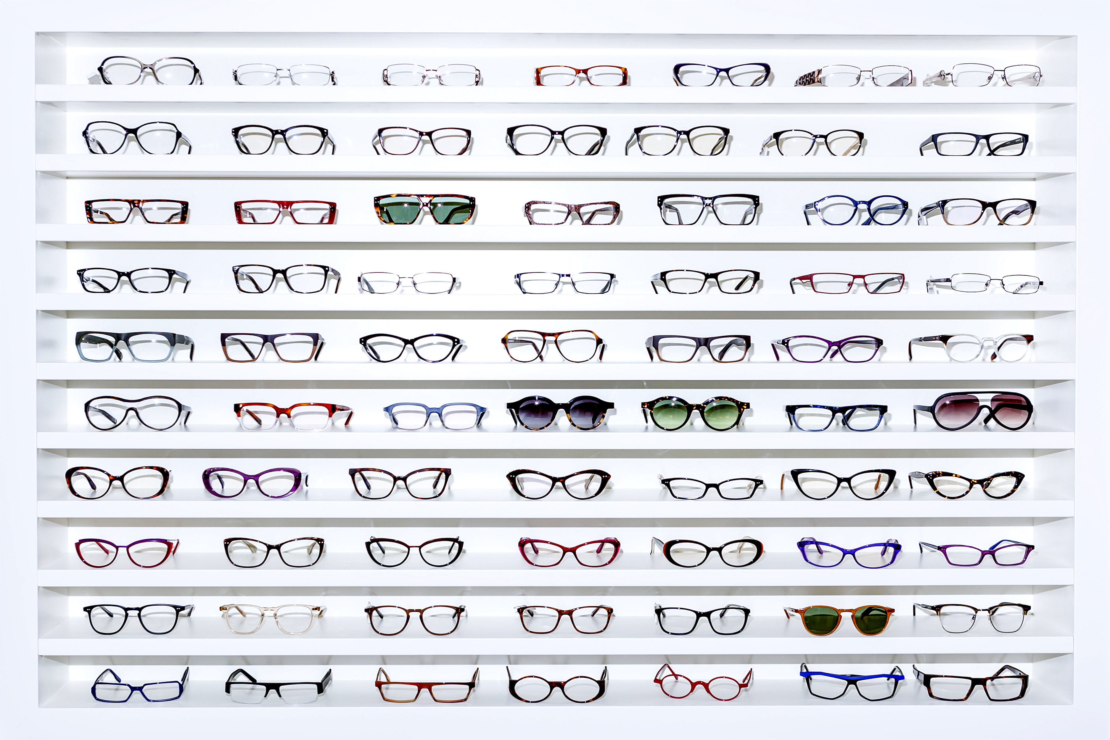 Are All Eyeglasses Made by the Same Company? - Gazal Eye Care