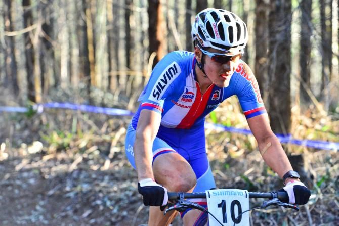 Olympic gold medalist Jaroslav Kulhavy (Czech Republic) came back from early issues to finish fifth in the elite men's cross country