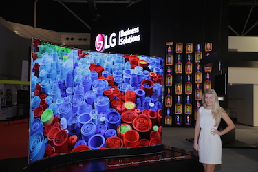 LG Electronics Debuts OLED Digital Signage