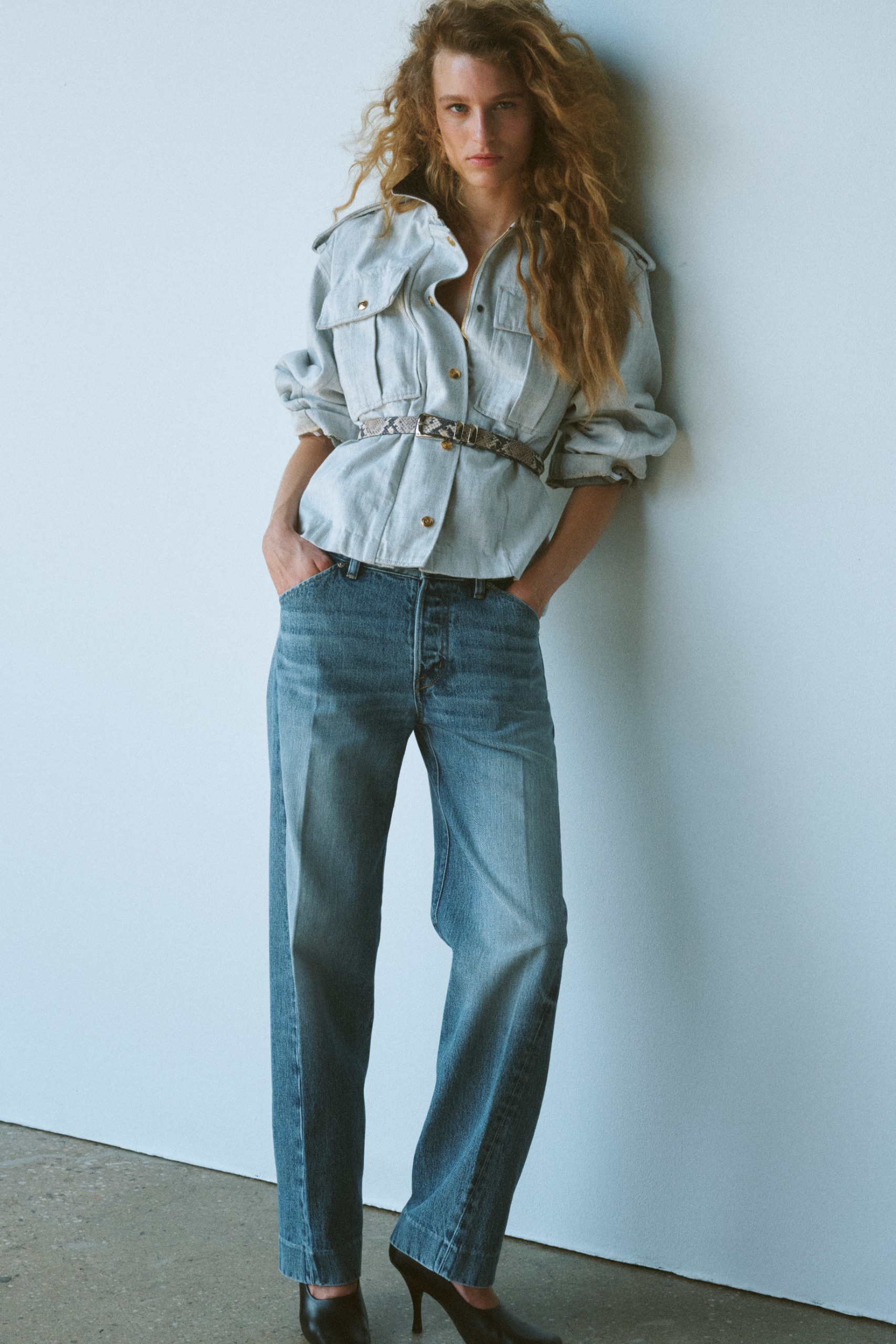 A model in jeans from Ruadh.