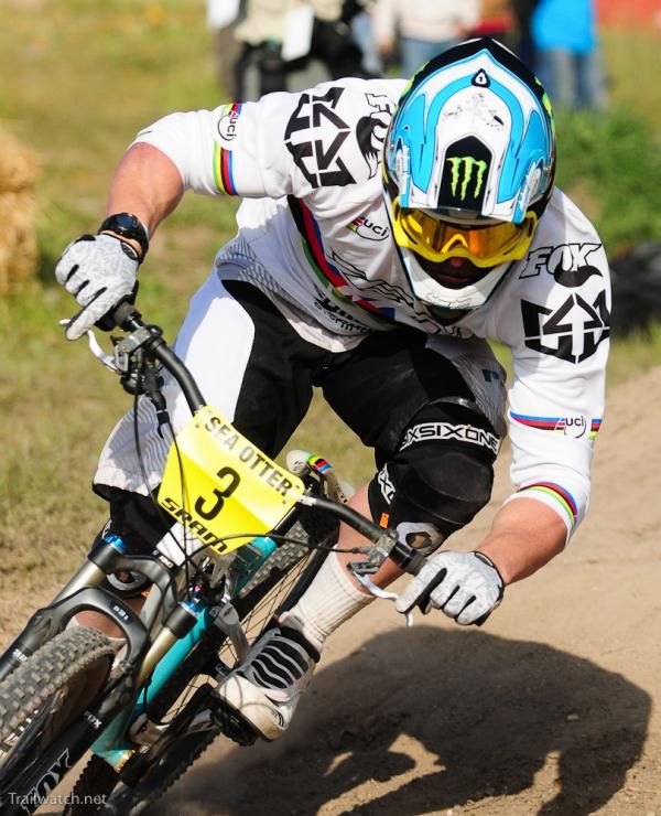 Jared Graves on his way to fourth