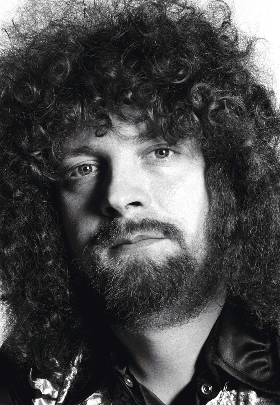 Jeff Lynne headshot