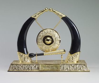 A golden gong