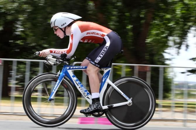 Under 23 winner, Ailie McDonald (ACT) sets out
