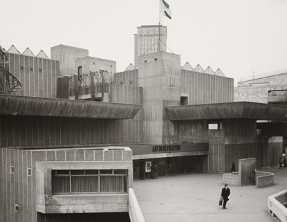 The brutalist façade of London’s Hayward Gallery in 1971