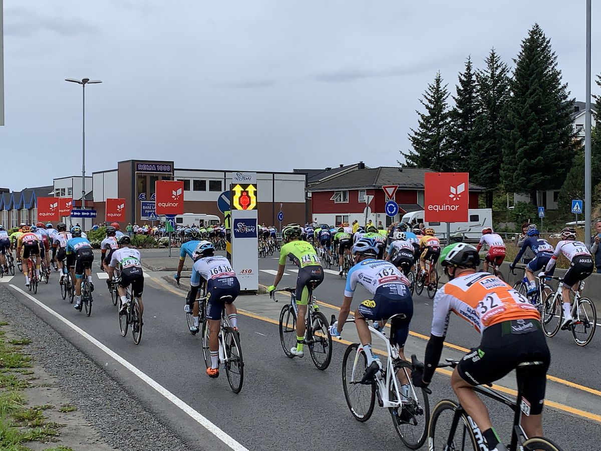 Safe Cycling Race's warning signs in action