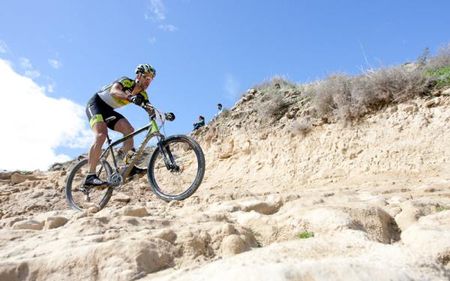 Alban Lakata (Topeak Ergon) starts in season in the Mediterranean Sun