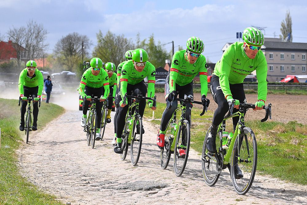 Cannondale-Drapac on the pave