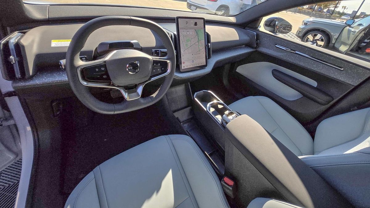 Volvo EX30 first look.
