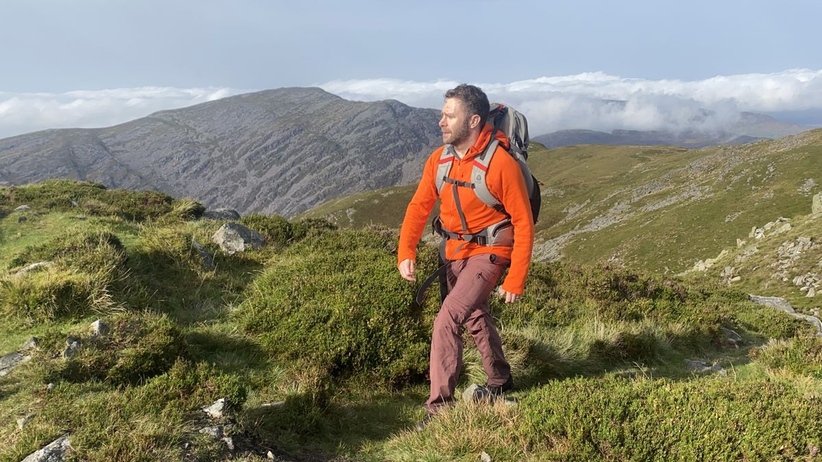 Houdini Men’s Pace Flow Houdi: hiking in the Rhinogydd