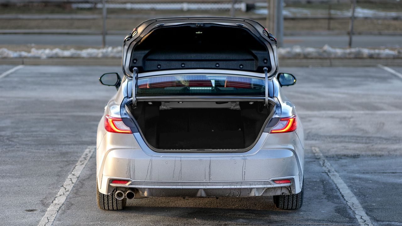 2025 Toyota Camry Hybrid XSE test drive review.