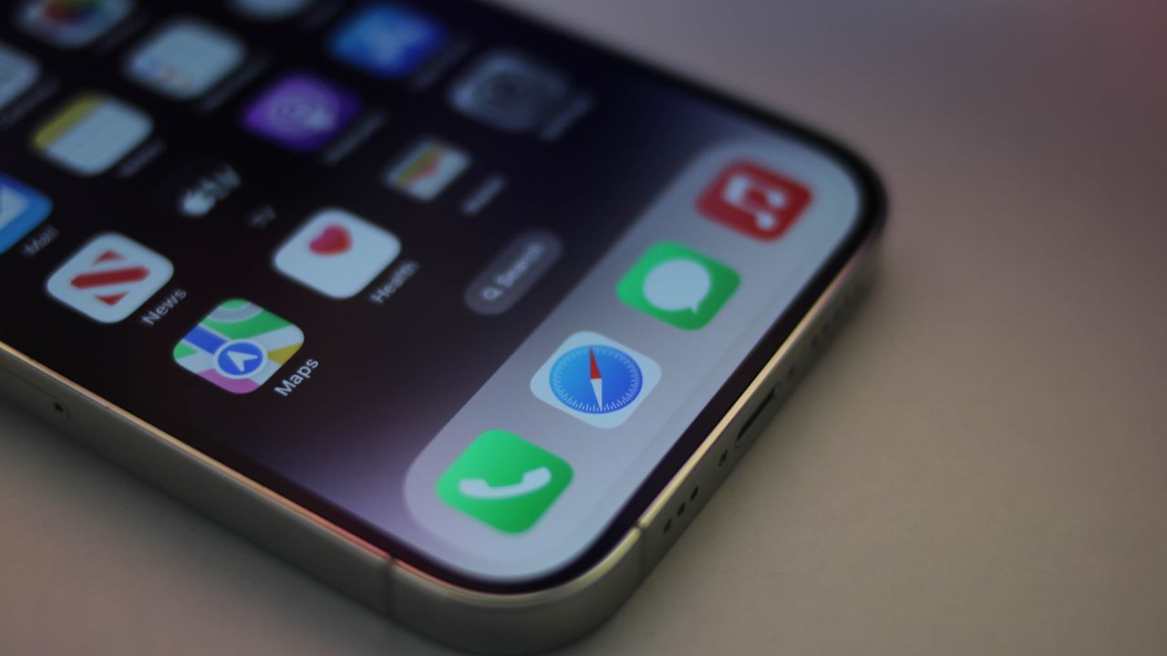 iPhone 14