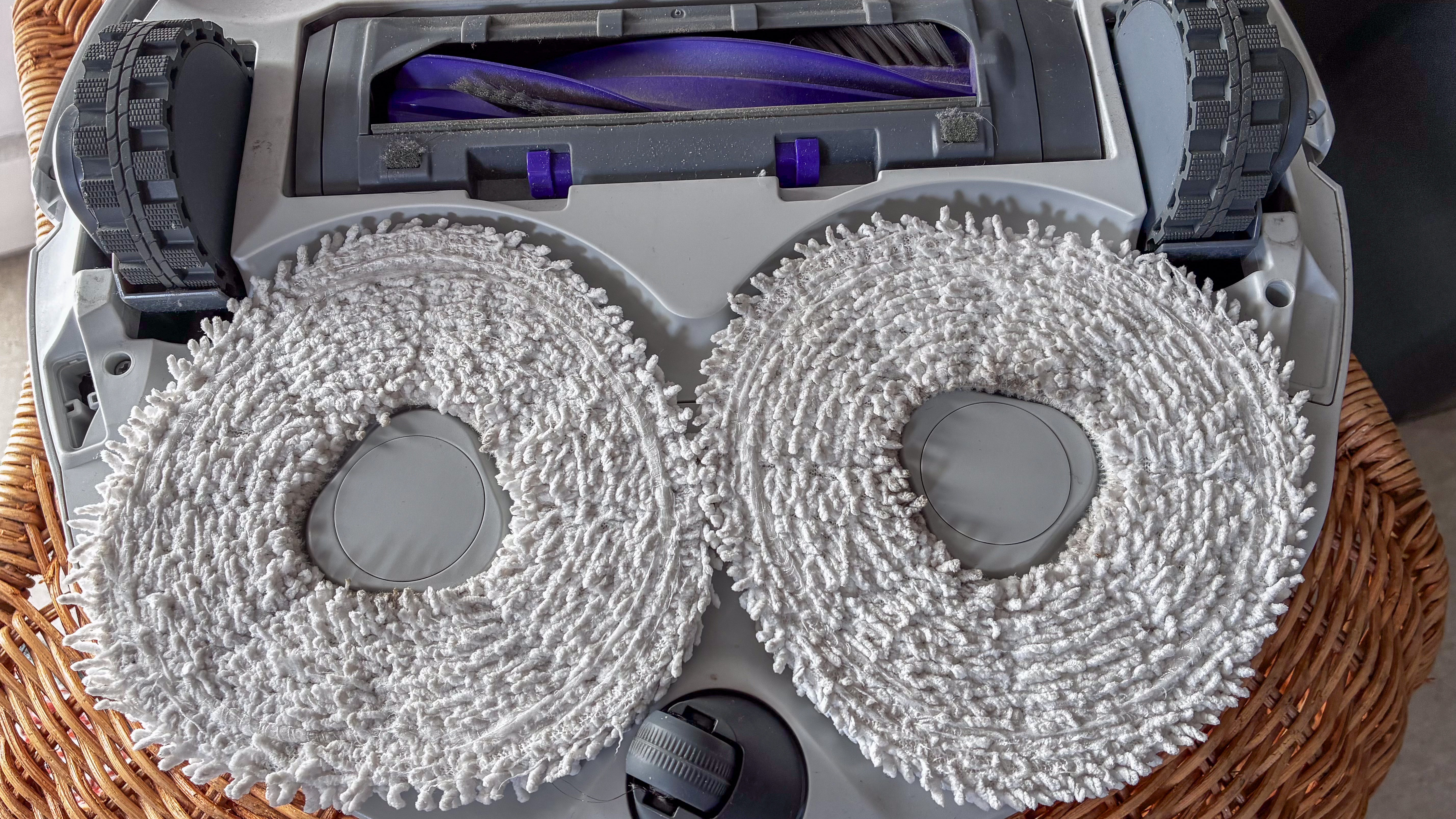 The 6-week-old washed mop pads of the Narwal Freo Z10