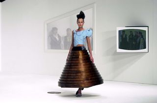 skirt that turns into a coffee table