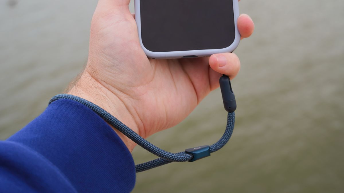 The Peak Design mobile strap ecosystem.