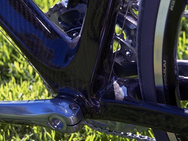 Although pegged as a 'performance' rig and not a full-blown race machine, there's still plenty of beef to be found around the Defy Advanced bottom bracket shell.