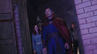 Rachel McAdams, Benedict cumberbatch and Xochitl Gomez in Doctor Strange in the multiverse of madness