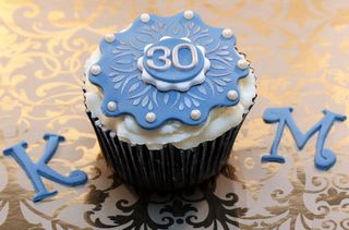 Kate Middleton 30th birthday cupcakes