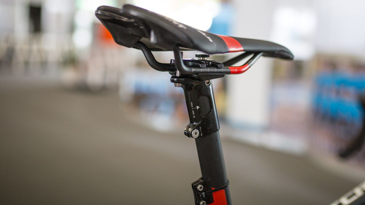 The Giant TCR has an integrated seat mast, which is topped with an aluminium cap to attach the saddle