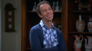 Stuart Bloom (Kevin Sussman) talks about Mrs. Wolowitz on The Big Bang Theory