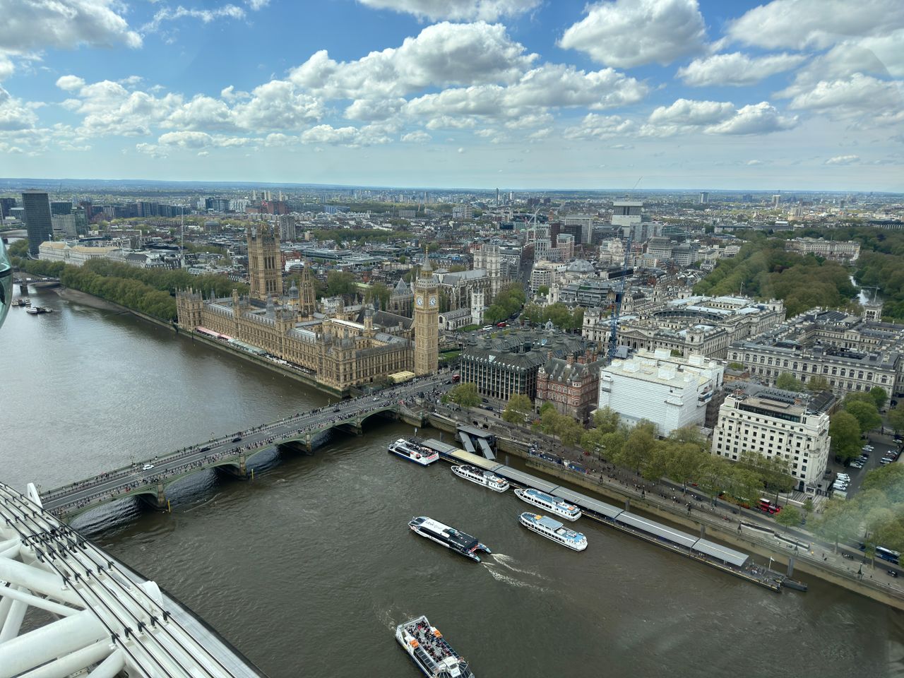 iPhone 15 Pro Max vs. Galaxy S24 Ultra vs. Pixel 8 Pro London Eye photos
