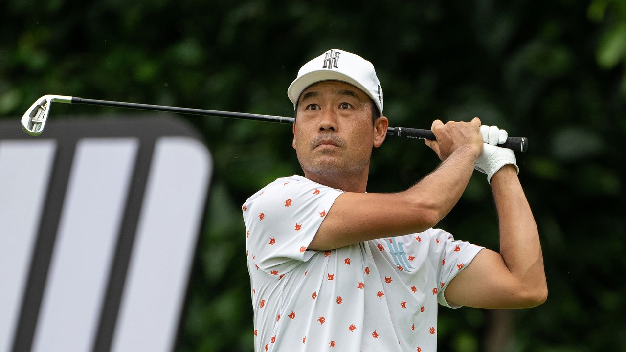 Kevin Na tees off during LIV Golf Singapore in 2024