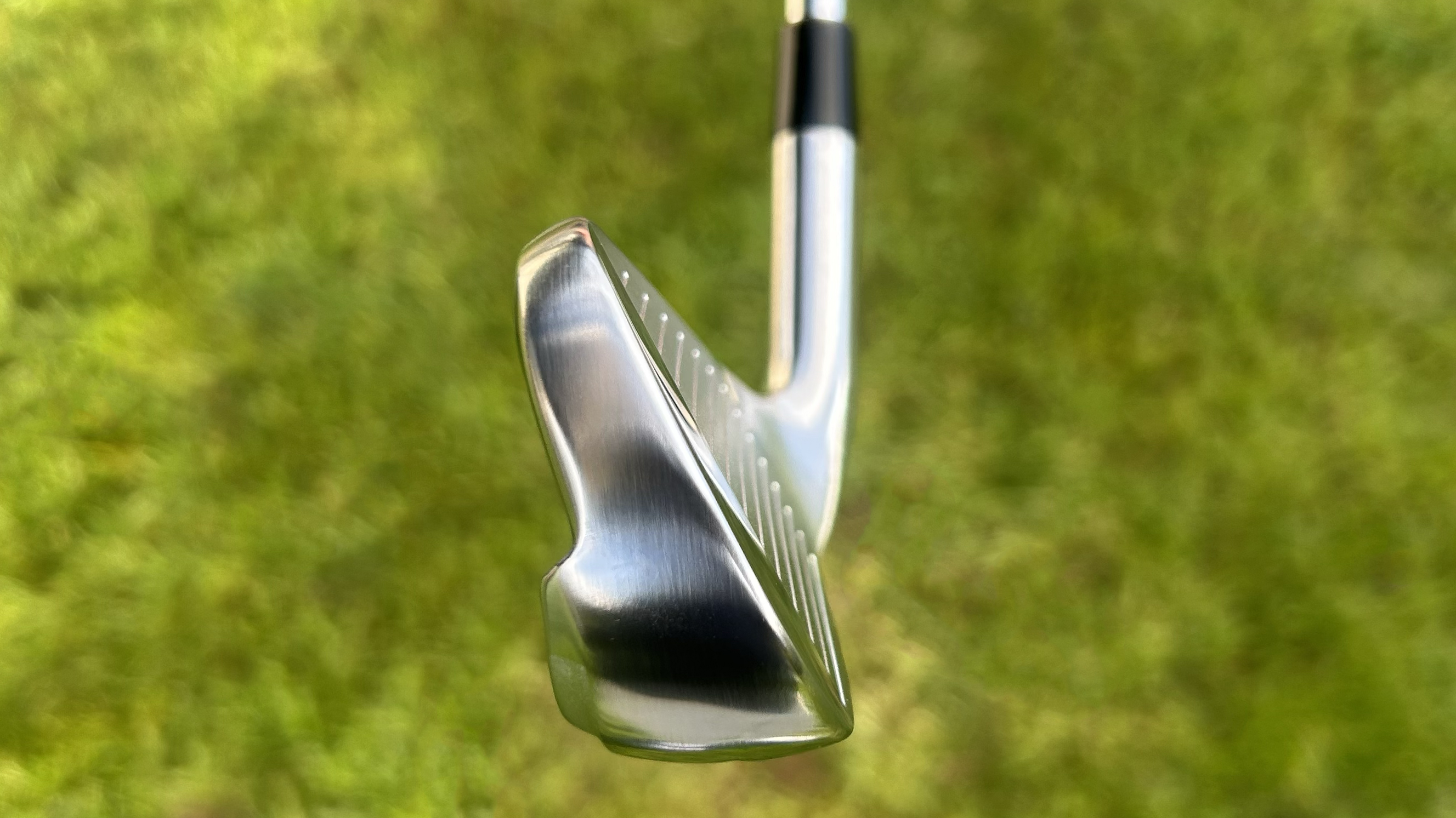 Photo of the Callaway Quantum Max OS Iron