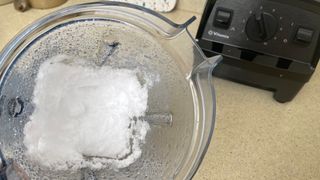 Crushing ice in the Vitamix E310 Explorian