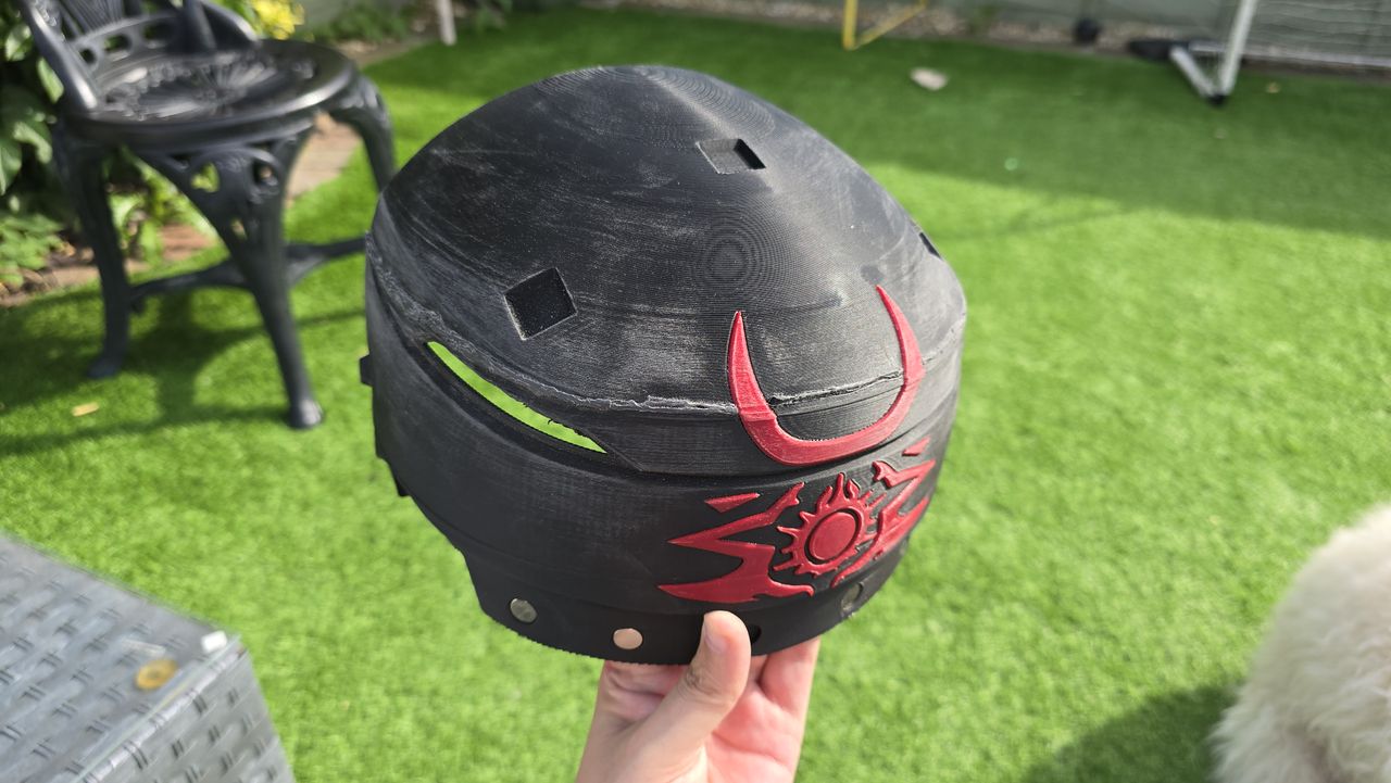 Using a 3D pen for cosplay