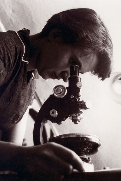 Rosalind Franklin: DNA Double Helix 