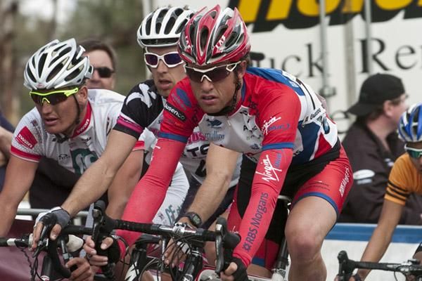 Andrew Roe (Virgin Blue/RBS Morgans) in action during the stage nine criterium in Euston.