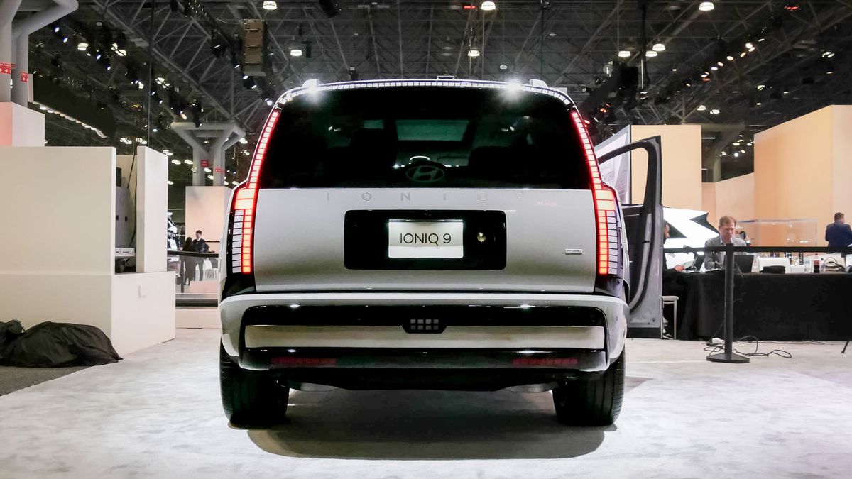 Hyundai Ioniq 9 at the New York Auto Show 2025.