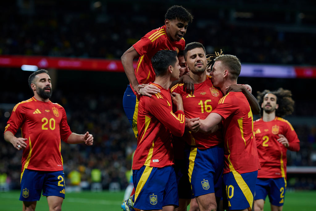 Spain Euro 2024 squad: Luis de la Fuente's full team | FourFourTwo