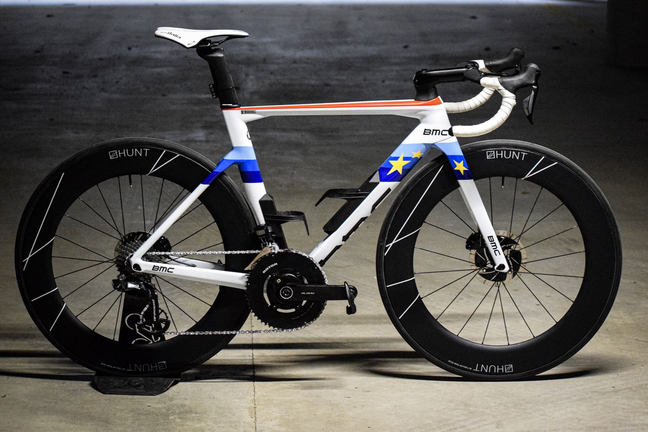 Giacomo Nizzolo's custom BMC Timemachine Road