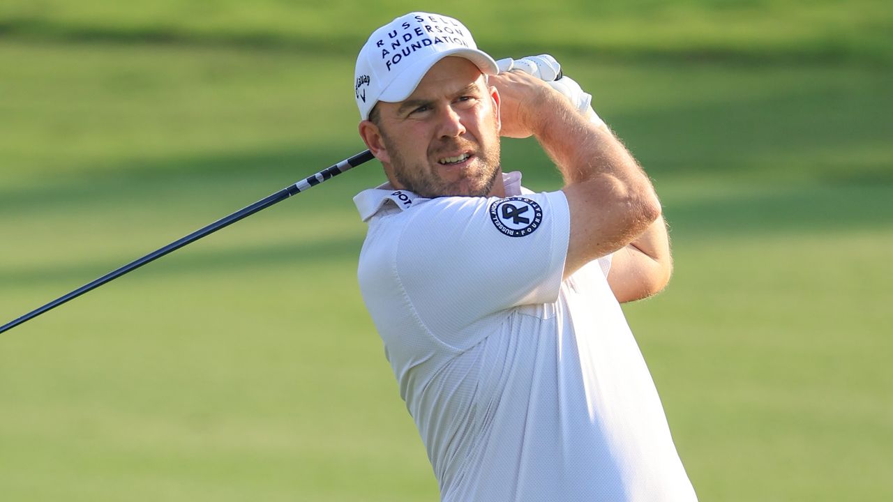 Richie Ramsay takes a shot at the 2022 DP World Tour Championship