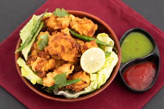 cauliflower pakoras