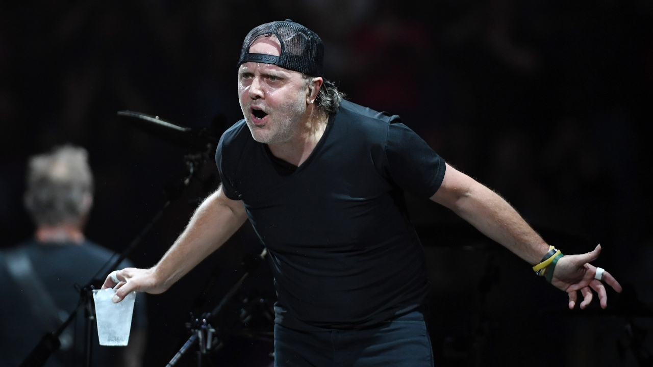 Metallica fan returns to Montreal 20 years after belligerent interaction  with drummer Lars Ulrich